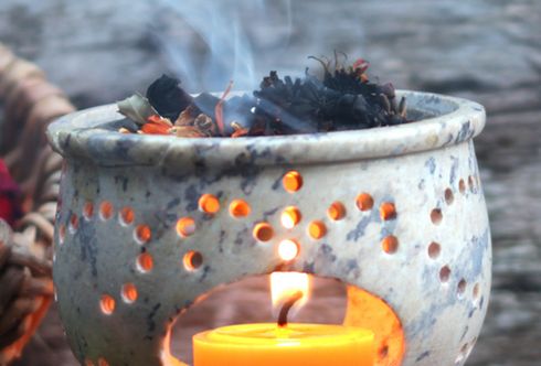 Zauber des Räucherns – Reinheit als Geschenk für Körper und Geist