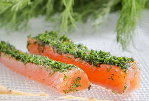 Gebeizte Lachsforelle mit Dill