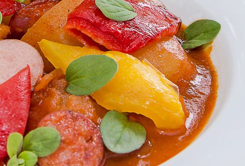 Kartoffelgulasch mit Majoran